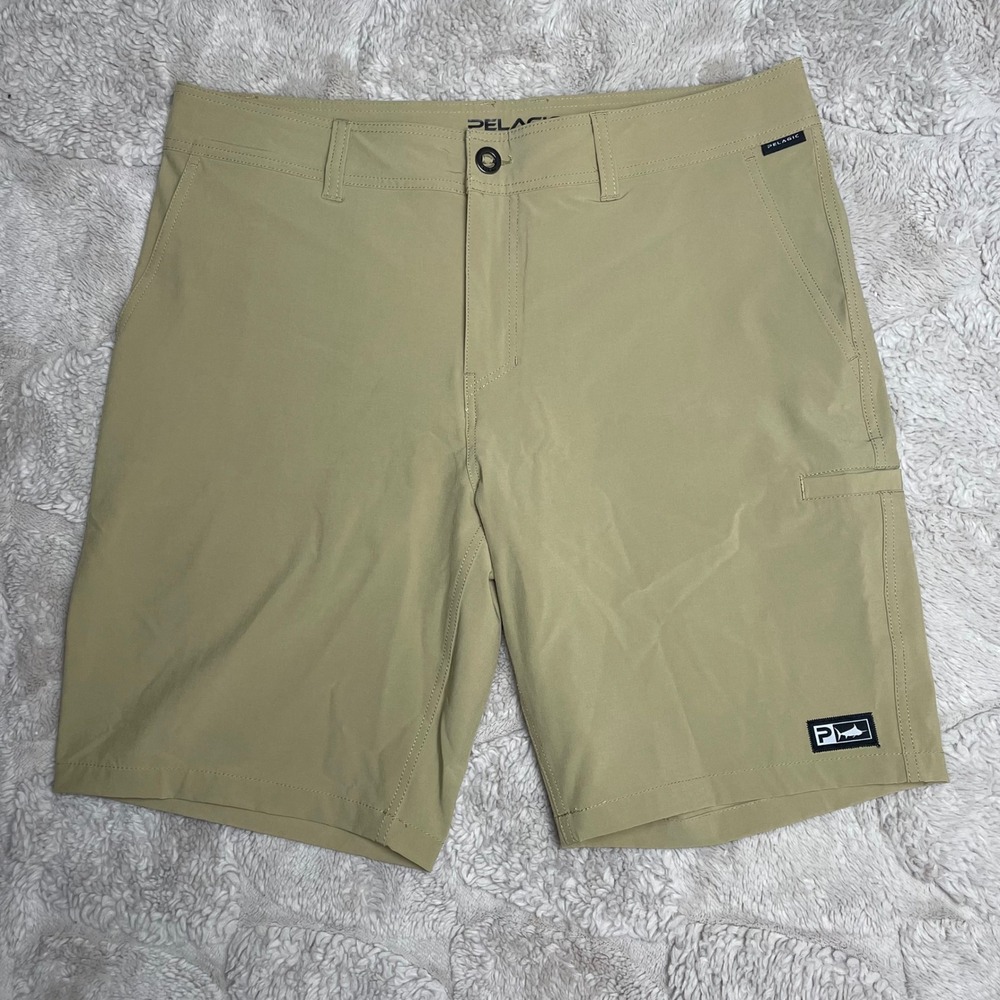 Pelagic High Performance Fishing Shorts Mens 36 Tan Khaki Stretch Hybrid